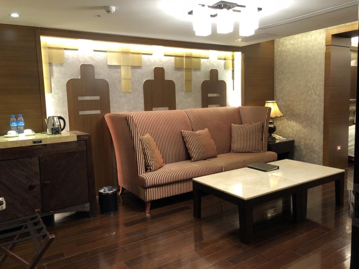 เบลเลซซา ไทเป โฮเต็ล Hotel ภายนอก รูปภาพ