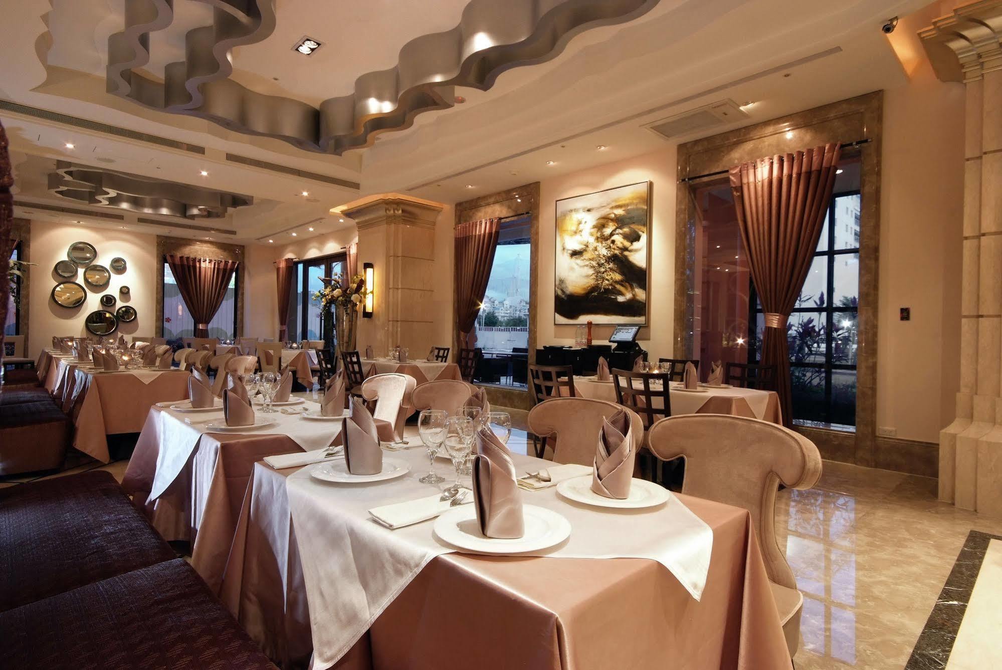 เบลเลซซา ไทเป โฮเต็ล Hotel ภายนอก รูปภาพ