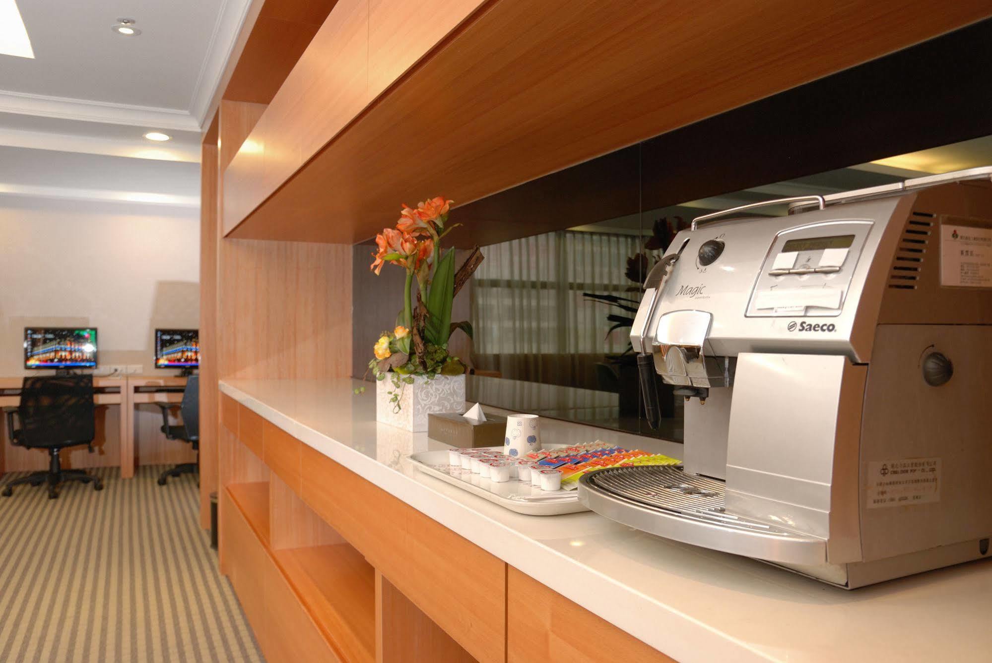 เบลเลซซา ไทเป โฮเต็ล Hotel ภายนอก รูปภาพ
